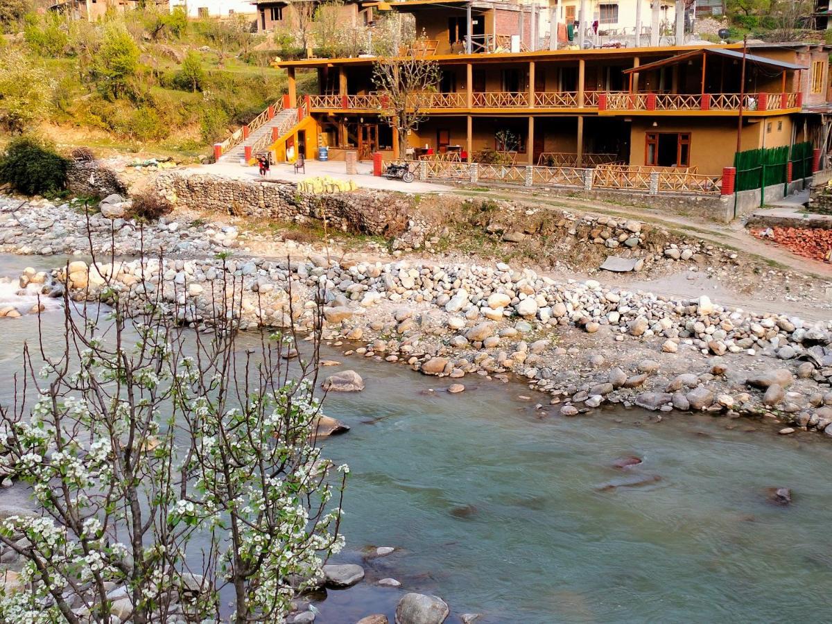 Shivadya Tirthan - Tirthan Valley Gushaini Bagian luar foto