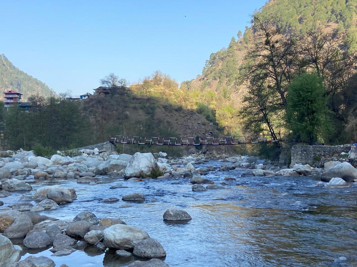 Shivadya Tirthan - Tirthan Valley Gushaini Bagian luar foto