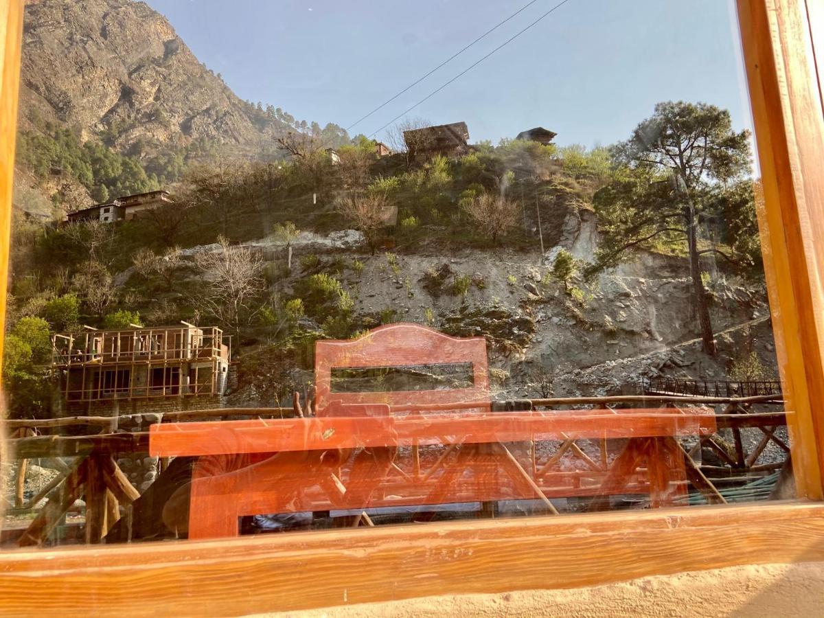 Shivadya Tirthan - Tirthan Valley Gushaini Bagian luar foto