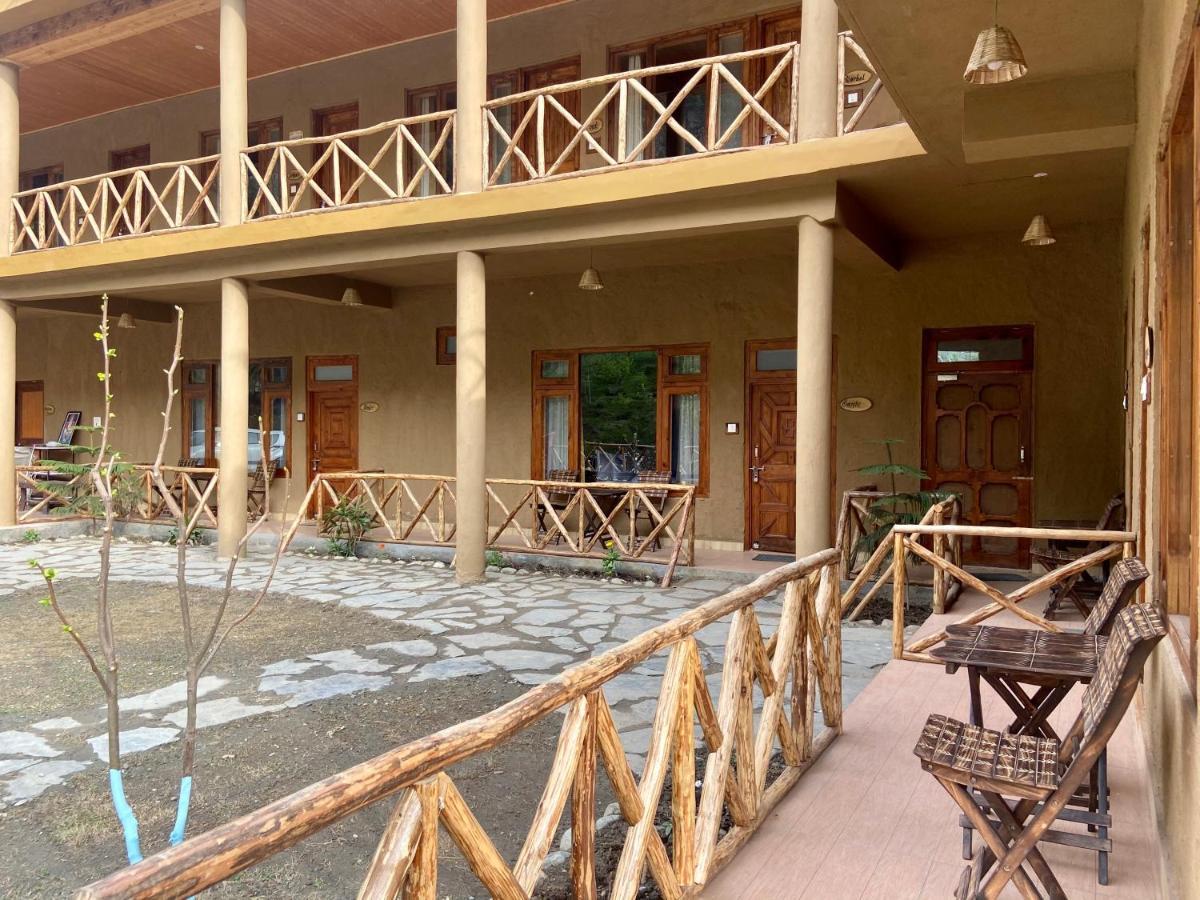 Shivadya Tirthan - Tirthan Valley Gushaini Bagian luar foto