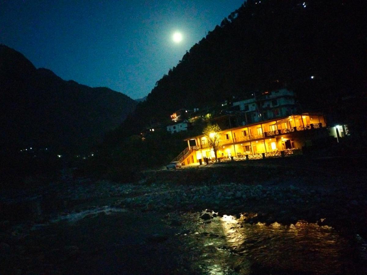 Shivadya Tirthan - Tirthan Valley Gushaini Bagian luar foto