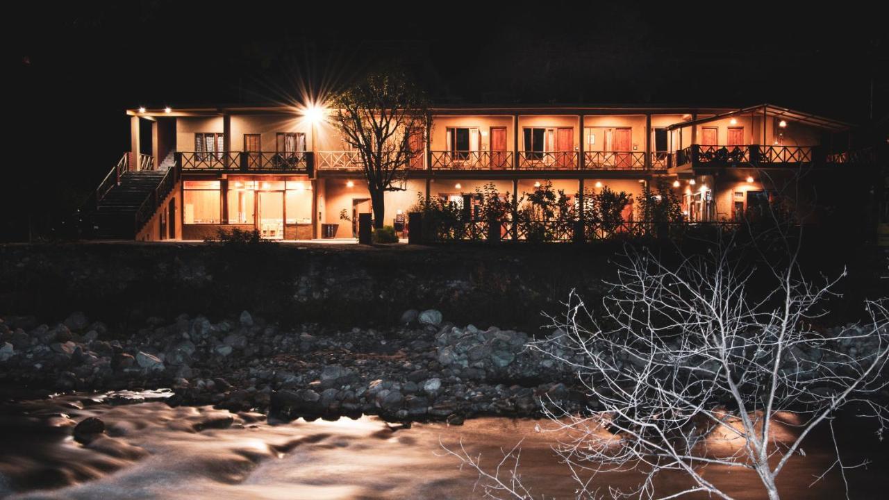 Shivadya Tirthan - Tirthan Valley Gushaini Bagian luar foto